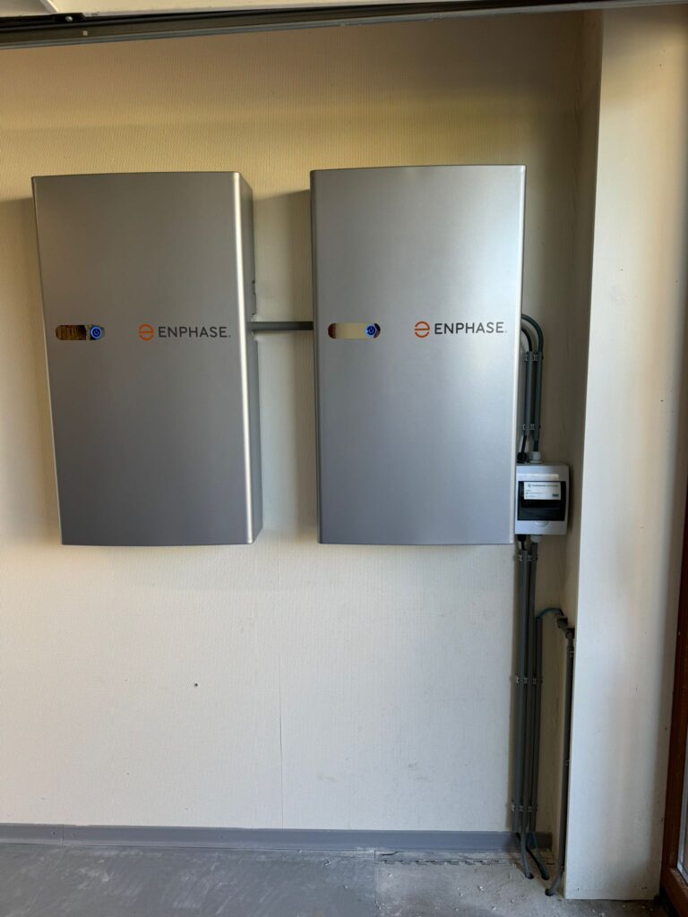 Enphase thuisbatterij geïnstalleerd in Hillegom