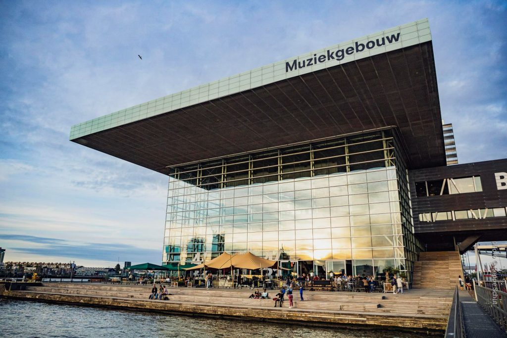 Muziekgebouw aan 't IJ in Amsterdam