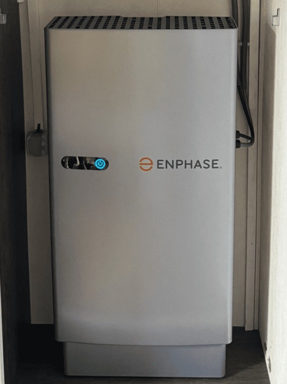 Enphase IQ Battery 5P thuisbatterij met 1 module, geïnstalleerd door ThuisbatterijNederland.nl